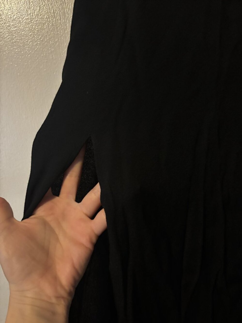 Reformation Zoe Skirt in Black Size 4 - Picture 3 of 5